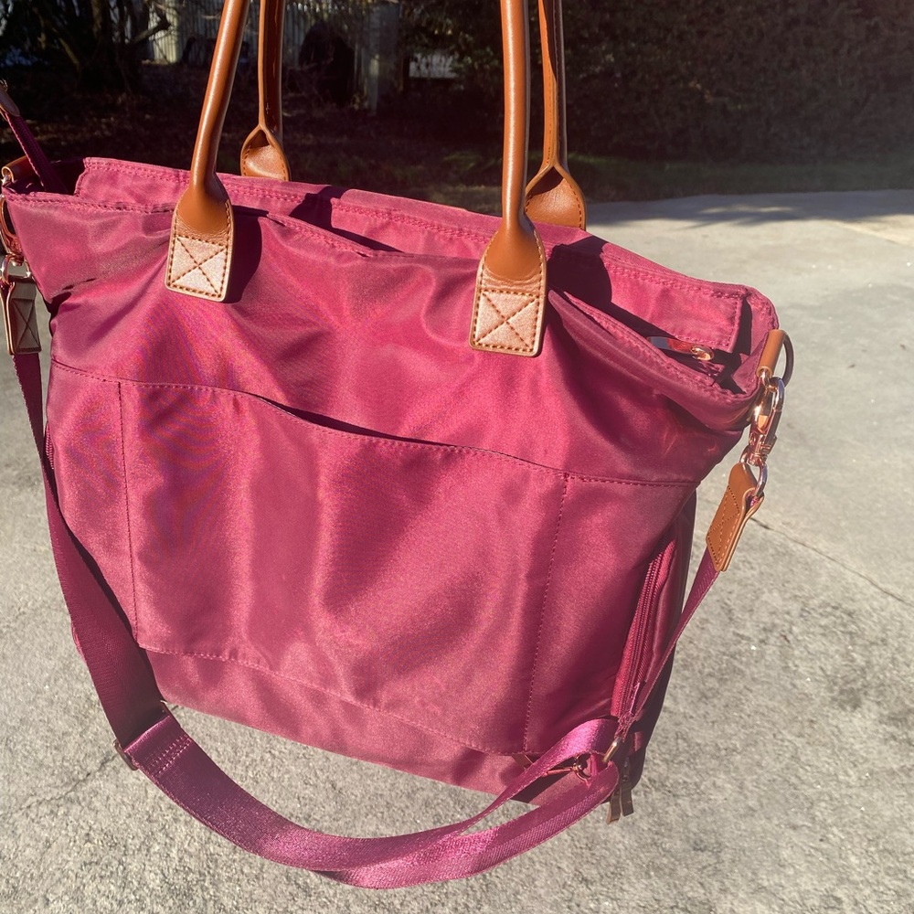 Sarah Wells Abby Pumping Bag in Maroon - Picture 2 of 6